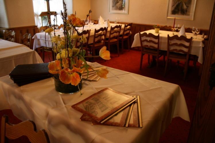 Hotel Zum Alten Schweizer Twann Εξωτερικό φωτογραφία